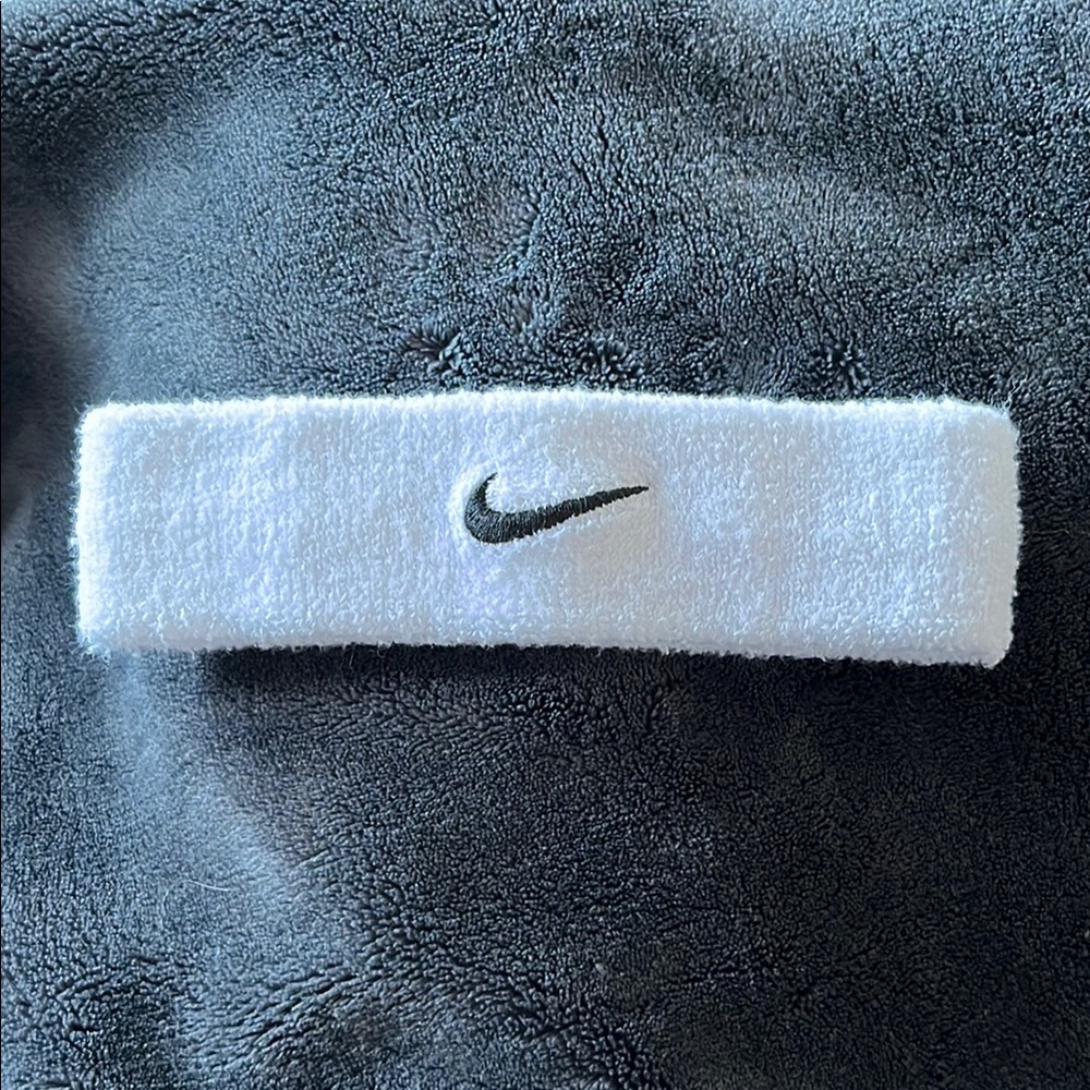 Nike headband